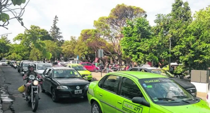 Aumenta un 32% la tarifa de los taxis y remises en Santa Fe