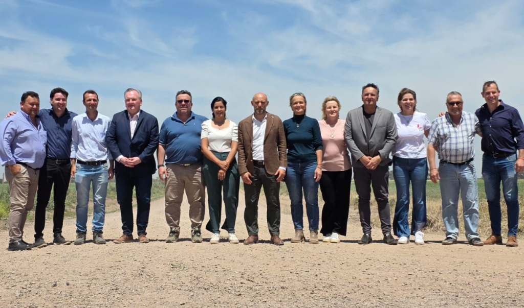 En San Guillermo, Michlig y Puccini habilitaron 6,5 km de ripio del Programa “Caminos Productivos”