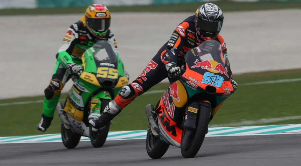 Noah Dettwiler se encuentra estable tras el impactante choque en Moto3
