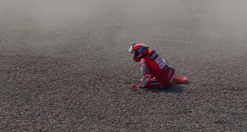 MotoGP: el campeón Marc Márquez sufrió una aparatosa caída en el GP de Indonesia