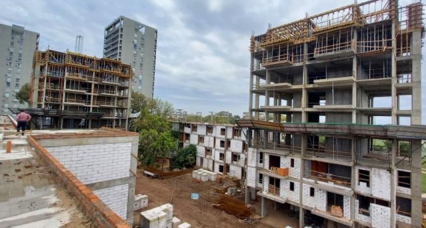 Avanza la construcci&oacute;n de complejos habitacionales en barrio Transporte y en el Parque Federal