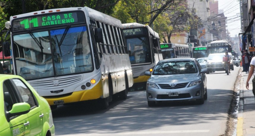 Suspenden el servicio nocturno de colectivos