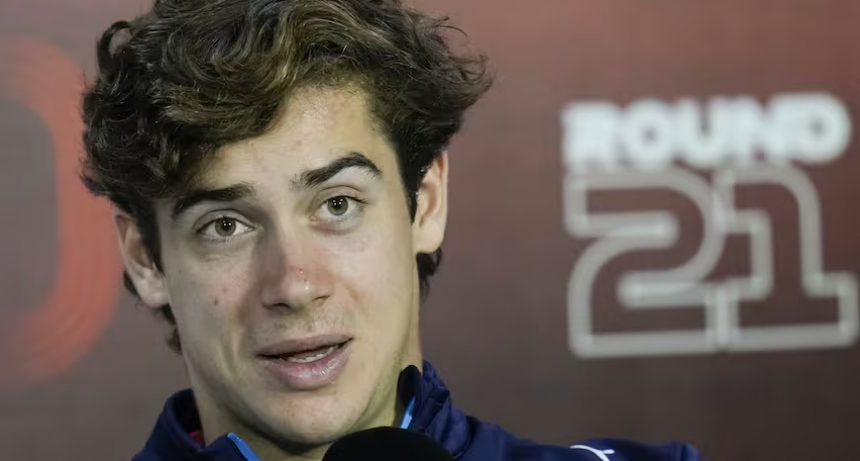 Colapinto sobre su posible traspaso: &ldquo;No deber&iacute;a ser yo la persona a quien se le pregunte sobre eso&rdquo;