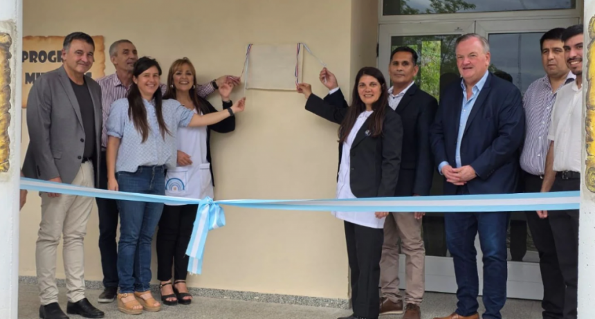 El senador Felipe Michlig encabez&oacute; una jornada de inauguraciones y anuncios en Mois&eacute;s Ville