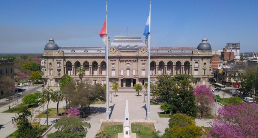 El Gobierno se re&uacute;ne con estatales y docentes en paritarias