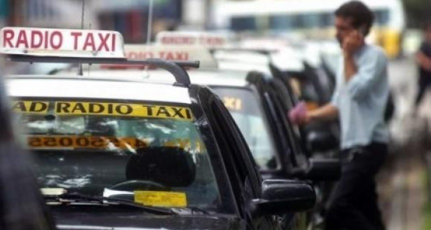 El 30% de las licencias de taxis que se entreguen ser&aacute;n para mujeres