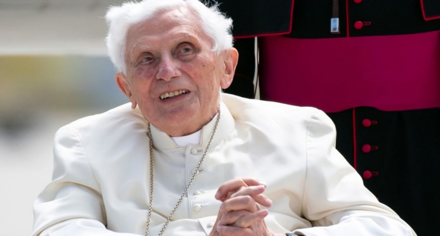 Muri&oacute; Benedicto XVI
