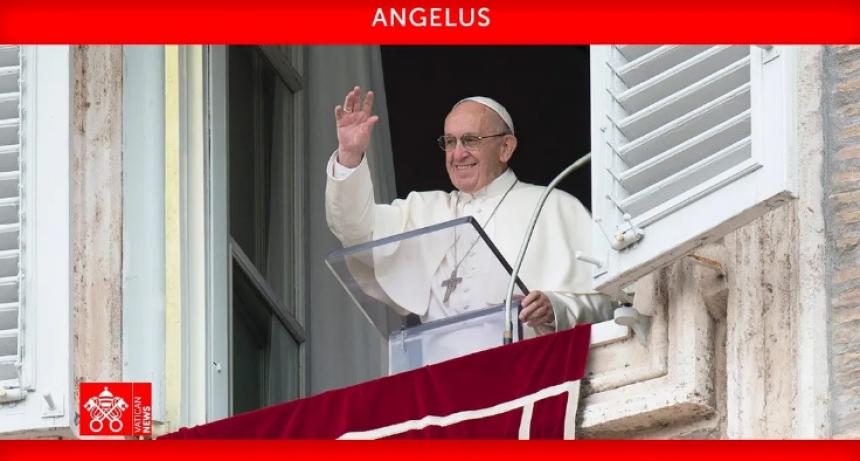 El Papa Francisco inst&oacute; a no confundir la Navidad "con el consumismo"