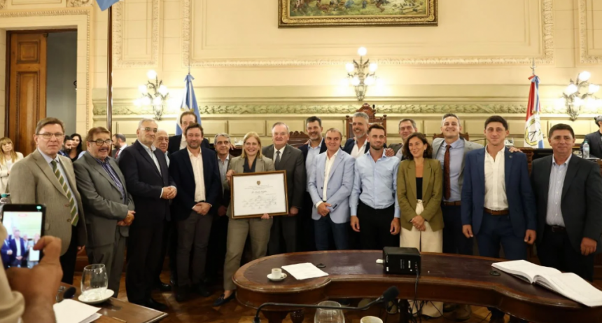 El Senado provincial brind&oacute; un emotivo reconocimiento a la Vicegobernadora Gisela Scaglia